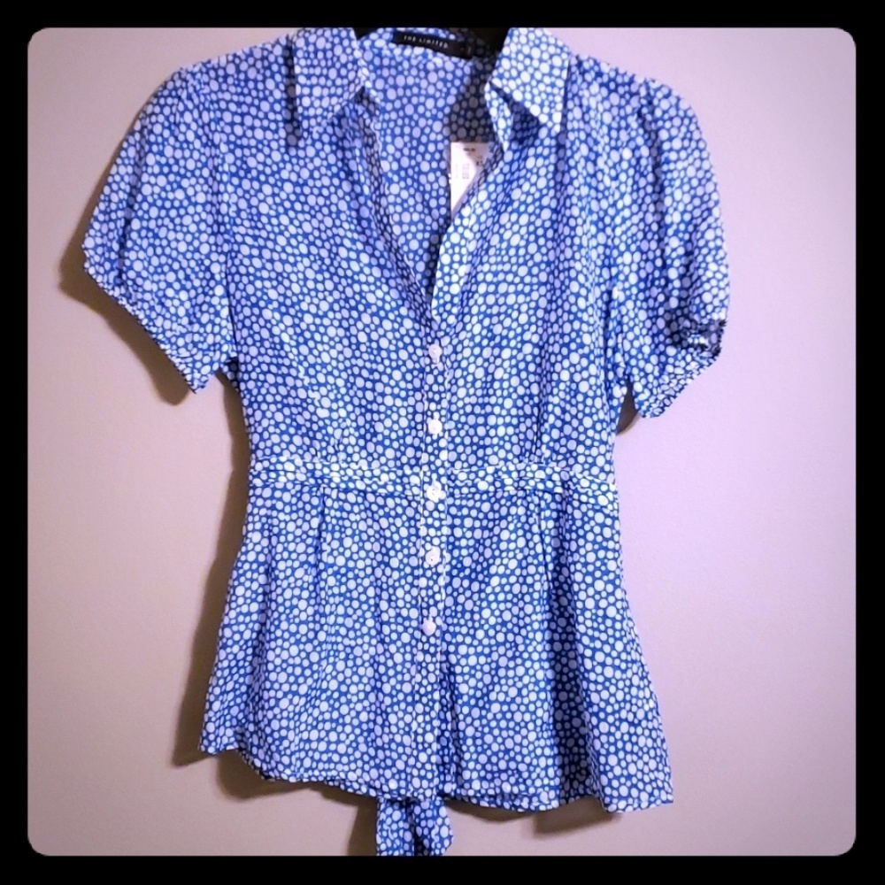 Blue & white polka dot NWT light summer top